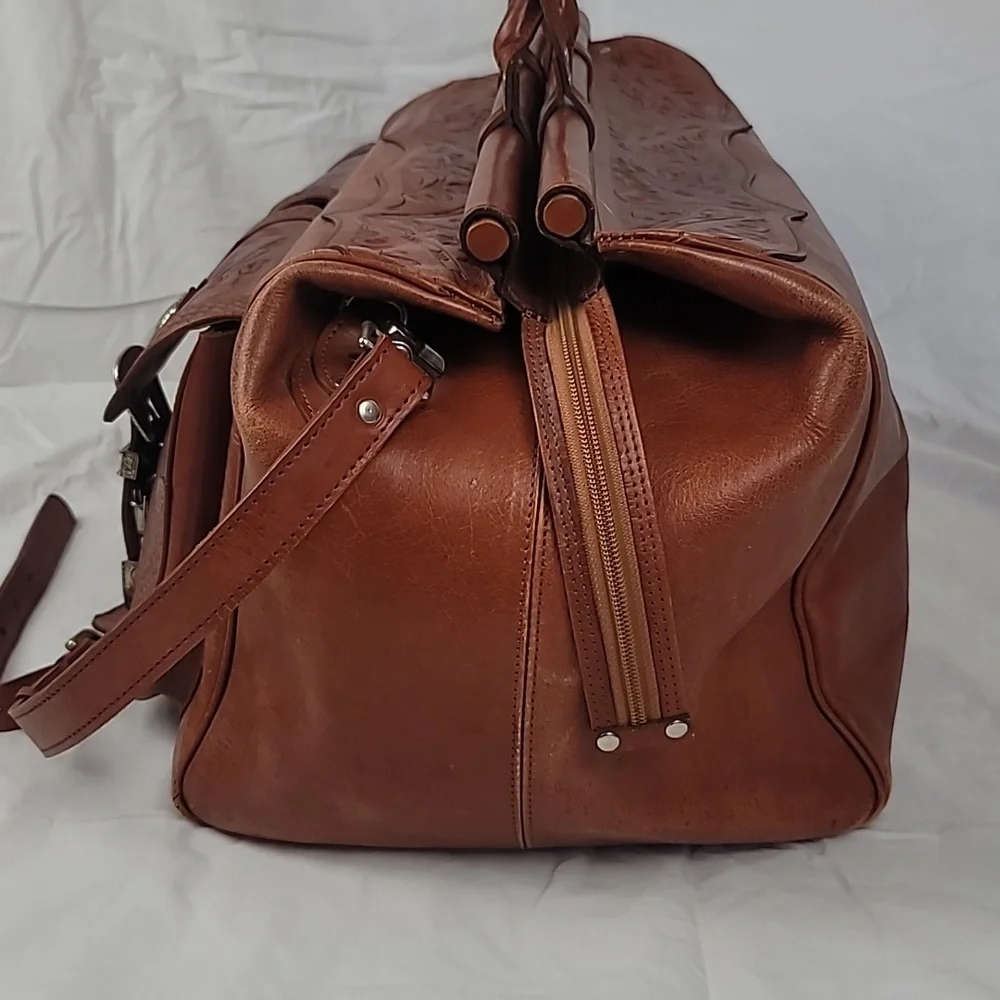 Vintage American West Hand Tooled Luggage Bag, Travel Bag, Carry-On Duffel Large - Picture 8 of 16